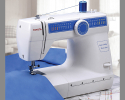 Toyota CU21 Sewing Machine